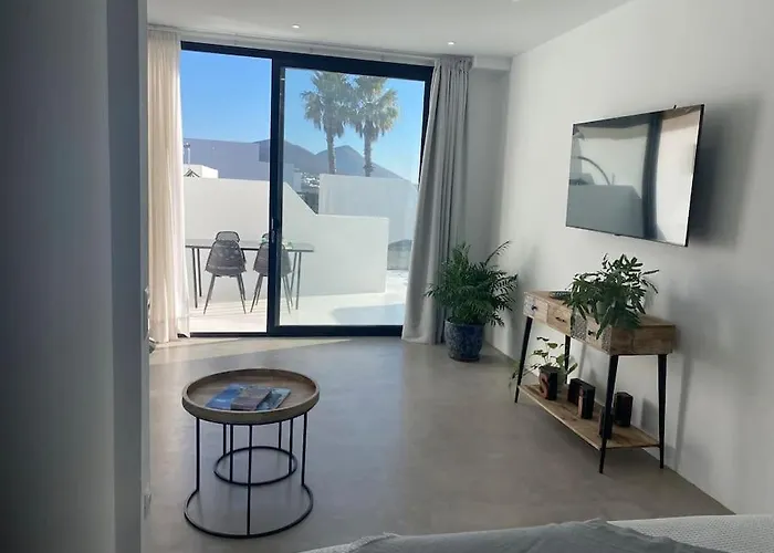 Private Loft-sea Views-jacuzzi Daire