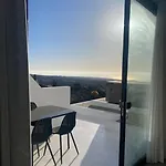 Private Loft-sea Views-jacuzzi