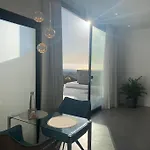 דירה Private Loft-sea Views-jacuzzi *