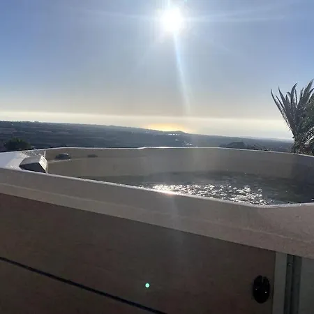 דירה Private Loft-sea Views-jacuzzi *