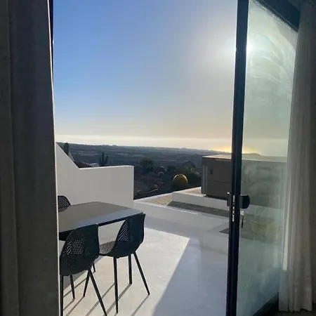 Private Loft-sea Views-jacuzzi