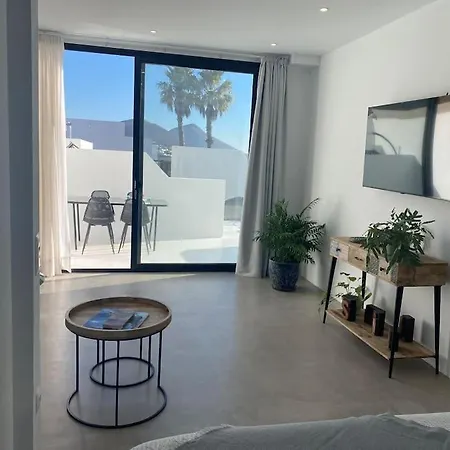 Private Loft-sea Views-jacuzzi דירה